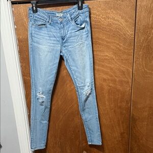 8R Abercrombie & Fitch Light Blue Distressed Skinny Jeans